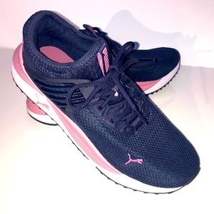 PUMA Blue & Pink Sneakers WOMEN’S SIZE 8.5 — BRAND NEW